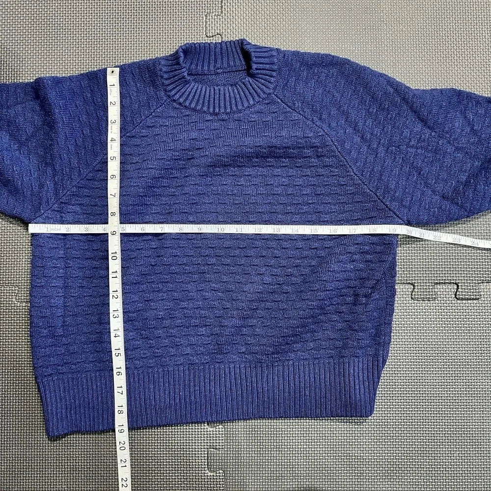 Lululemon Men's Textured Knit Raglan Crew‎ Sweater Navy Classic Minimalist